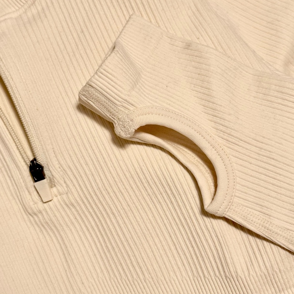 New OQQ Cream Ribbed Zip-Up CropTop Activewear Thumb Holes XS - Picture 3 of 4